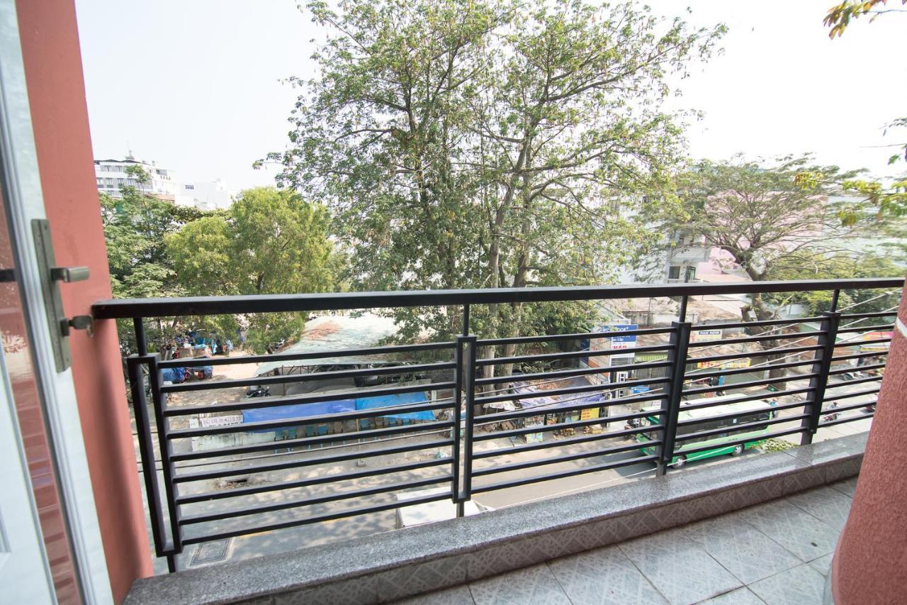 Reddoorz Plus Near Aeon Mall Tan Phu 2 Хошимин Экстерьер фото