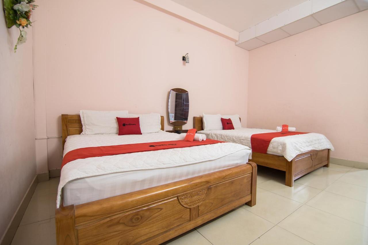 Reddoorz Plus Near Aeon Mall Tan Phu 2 Хошимин Экстерьер фото