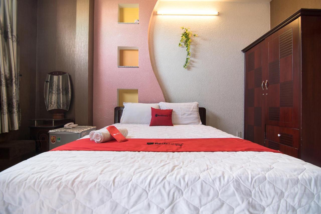 Reddoorz Plus Near Aeon Mall Tan Phu 2 Хошимин Экстерьер фото
